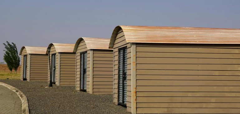 inexpensive storage sheds